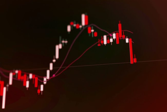 Long Squeeze Warning for Bitcoin as Long Positions Reach Critical Levels